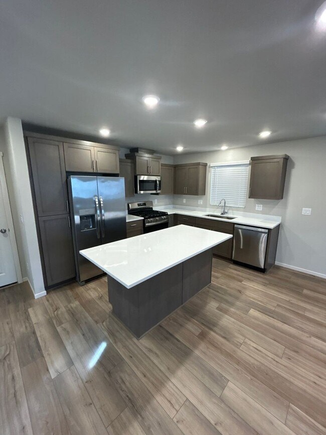 Foto del edificio - 610 Pickering Ln