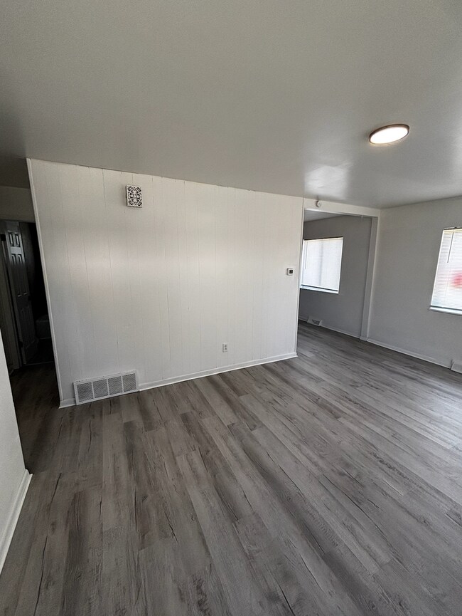 Foto del edificio - 1605-1611 W 20th St