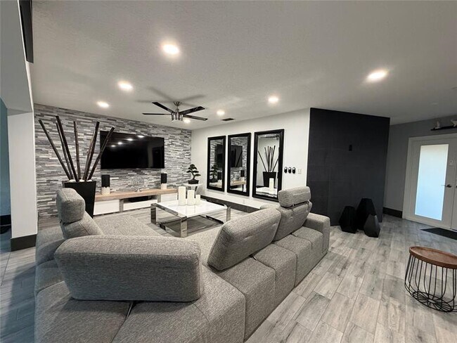 Foto del edificio - 11240 NW 43rd St