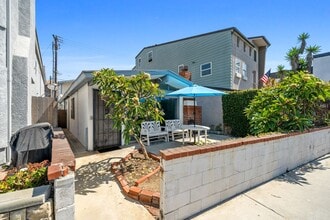 Building Photo - 1828 W Balboa Blvd