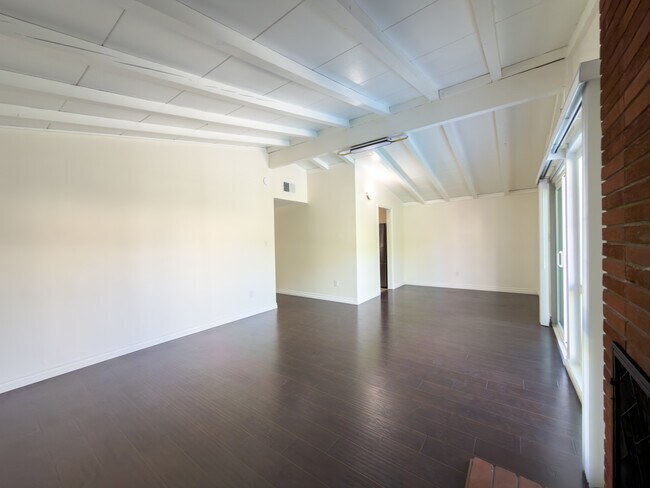 Building Photo - 6763 Lurline Ave