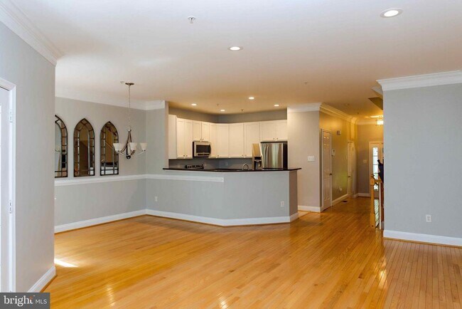 Foto del edificio - 6029 Blue Point Ct