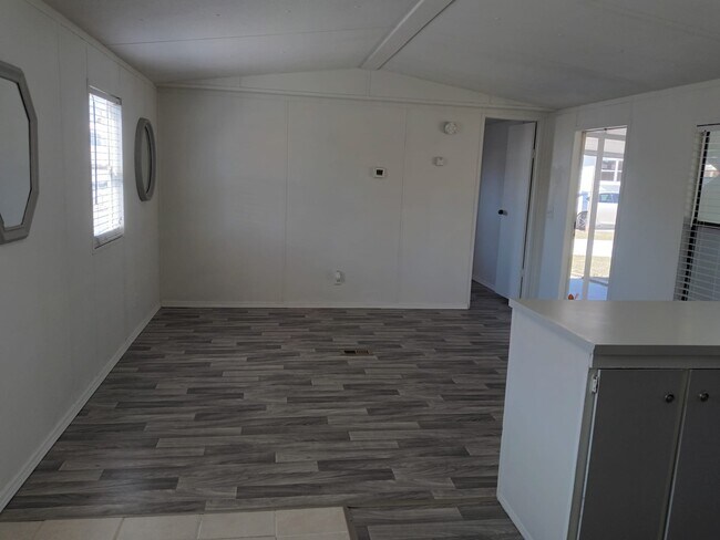 Foto del edificio - 104 Tanglewood Ln