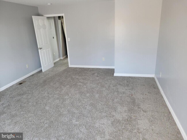 Foto del edificio - 1806 N Broadway