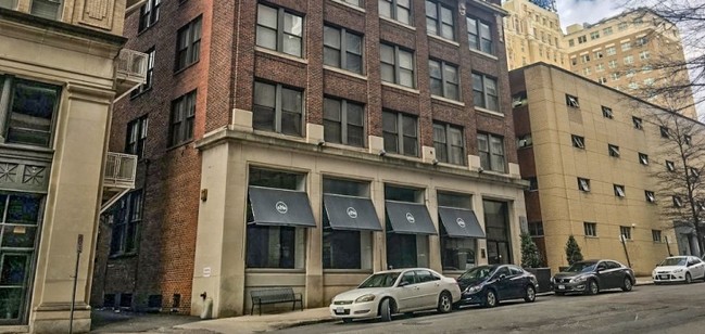 Building Photo - Six North Sixth