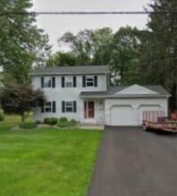 Building Photo - 105 Newport Dr