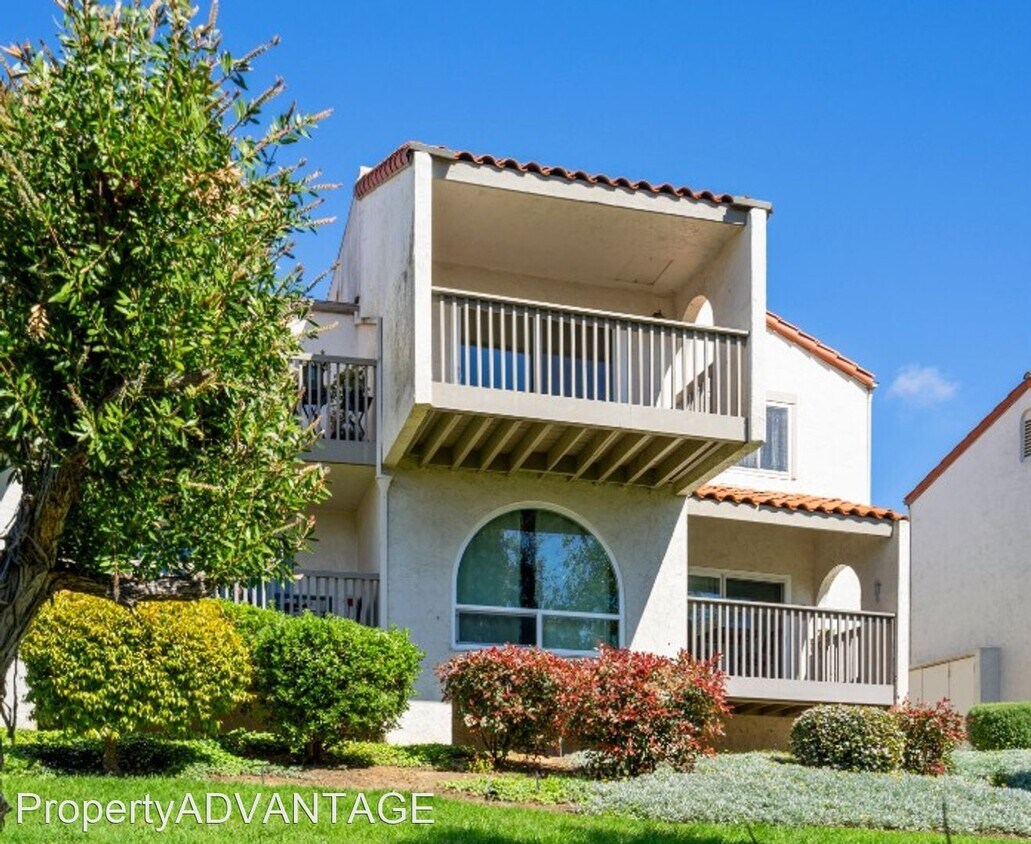 Foto principal - 2 br, 1 bath House - 902 Caminito Madrigal...
