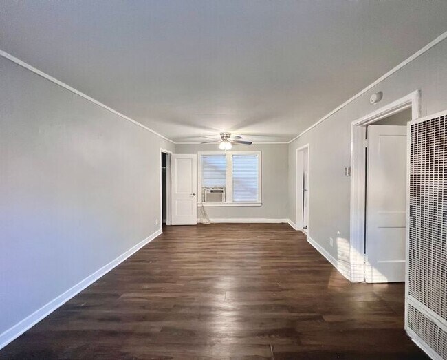Foto del edificio - 1 bed/1bath apartment in Midtown (May Move...