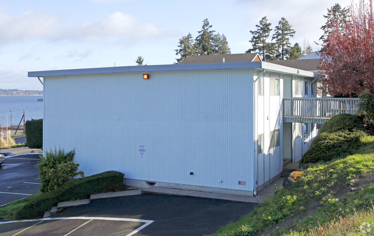 Building Photo - Dockside Apartments