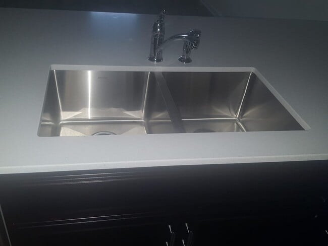 Corian Countertops - 2995 Aqua Virgo Loop