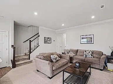 Foto del edificio - 1145 Riverbrook Dr