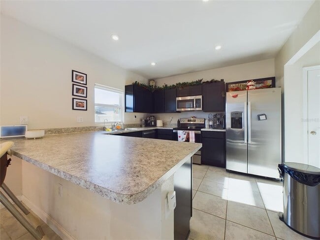 Foto del edificio - 1424 Feather Ln