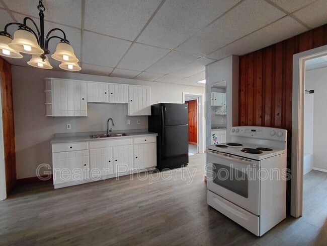 Foto del edificio - 158 N Union St