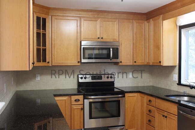 Foto del edificio - 2 bedroom in Cos Cob CT 06807