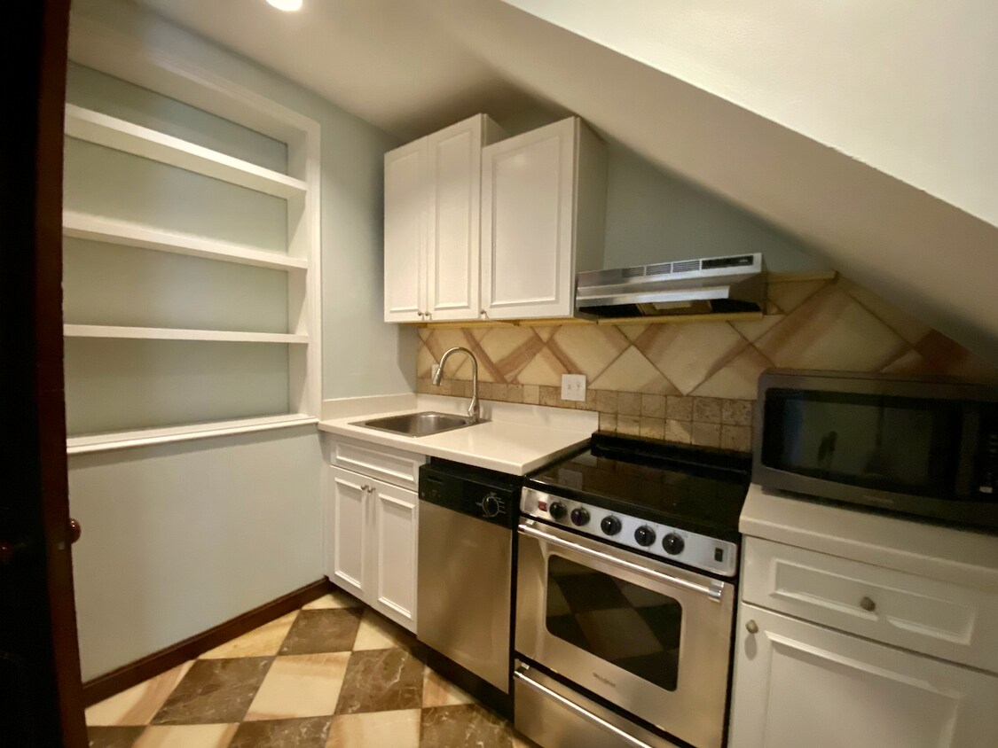 35 Milford St, Boston, MA 02118 35 Milford St Boston, MA Apartments