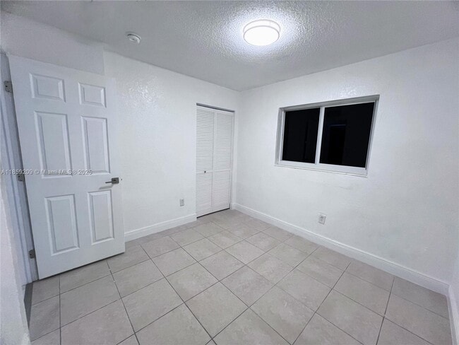 Building Photo - 20780 NW 37th Ct