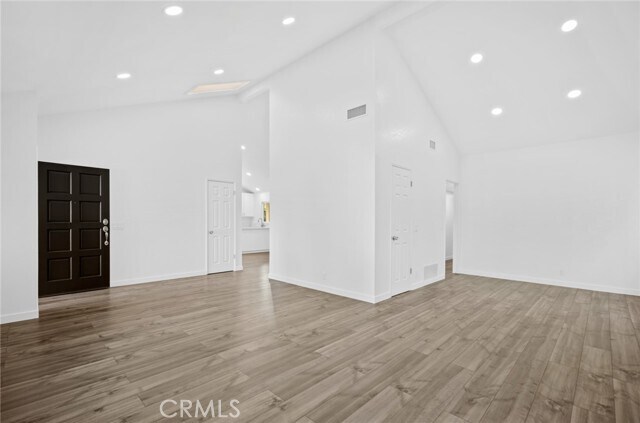 Foto del edificio - 1716 Beechwood Ave