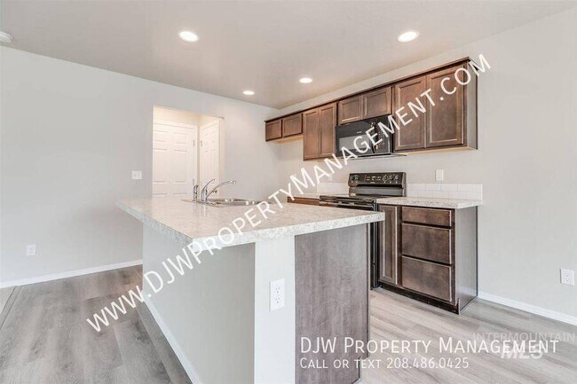 Foto del edificio - 13564 Palm Beach Dr