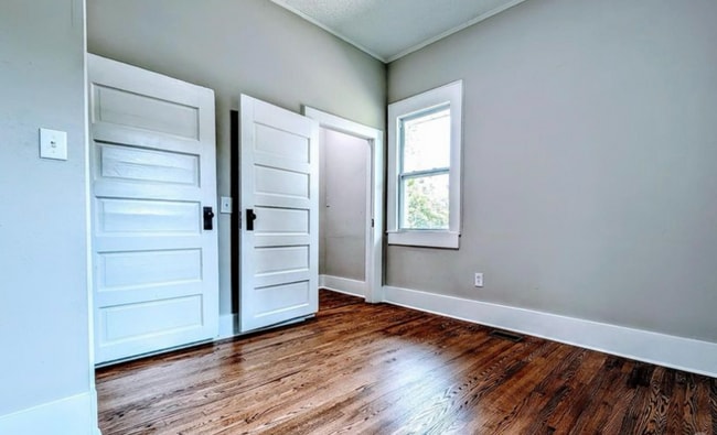 Foto del edificio - 113 Brawley St