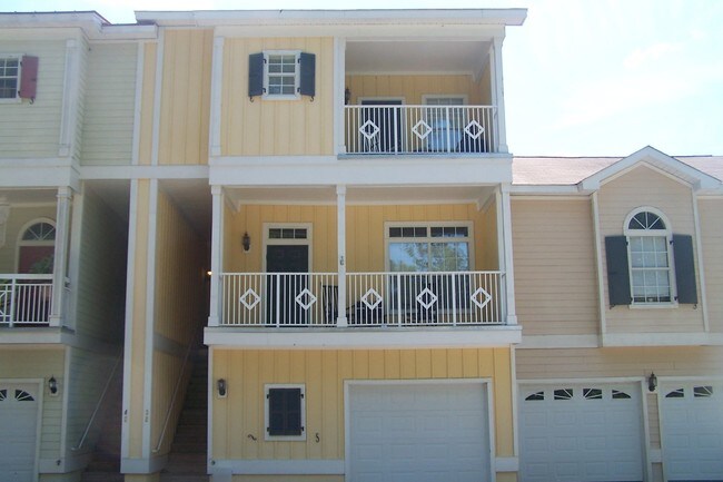 Building Photo - 40 Cassandra Ln