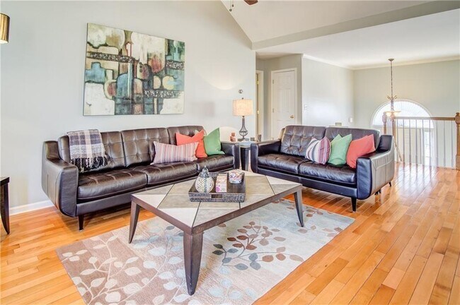 Building Photo - 1236 Cumberland Creek Pl SW