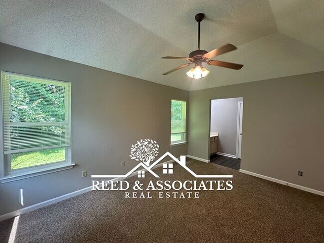 Foto del edificio - Olive Branch Home Located in Quiet Cove!