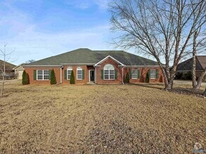 Building Photo - 93 Manor House Dr