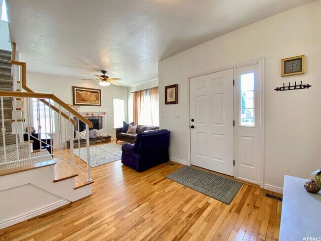 Building Photo - Secluded South Weber Home in Cul-de-Sac