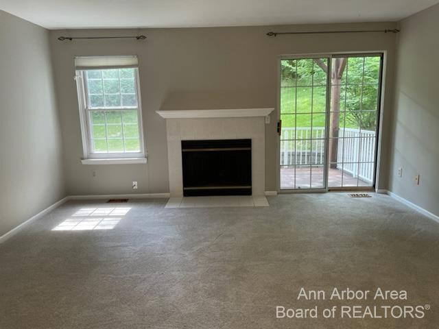 Building Photo - 4299 Pine Ridge Ct