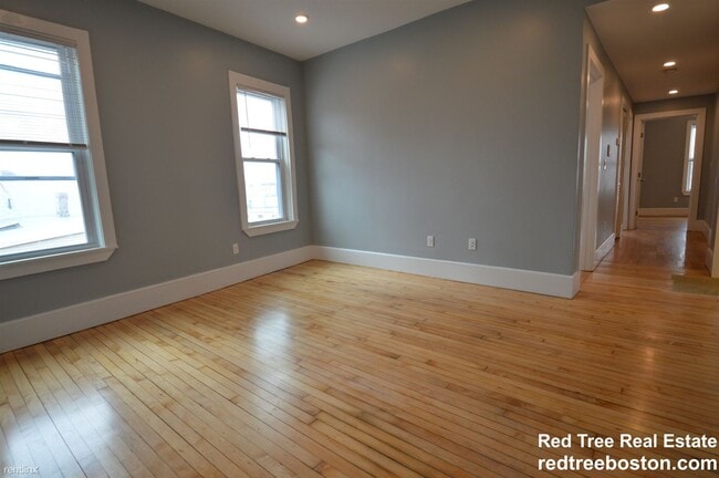 Building Photo - 4 br, 1 bath  - 303 Hancock St Apt 2A