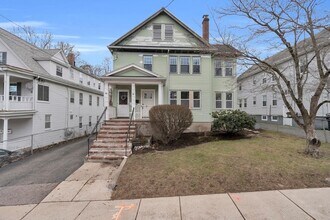 Building Photo - 116-118 White Street Unit 118