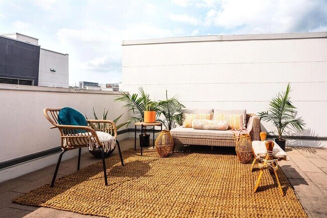 Foto del edificio - 4801 S Congress Ave