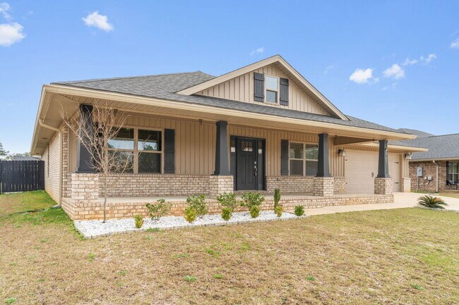 Building Photo - 5785 Dogwood Dr E