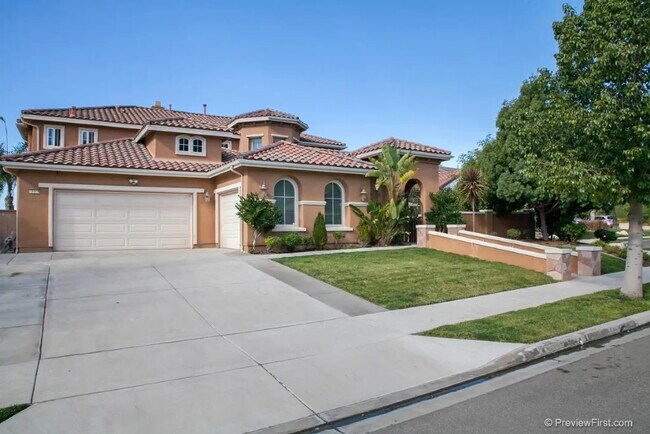 Foto del edificio - 15374 Falcon Crest Ct