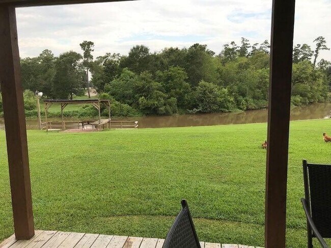 Foto del edificio - 2042 Jobe Wilson Rd