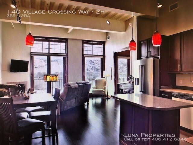Building Photo - 140 Village Crossing Way