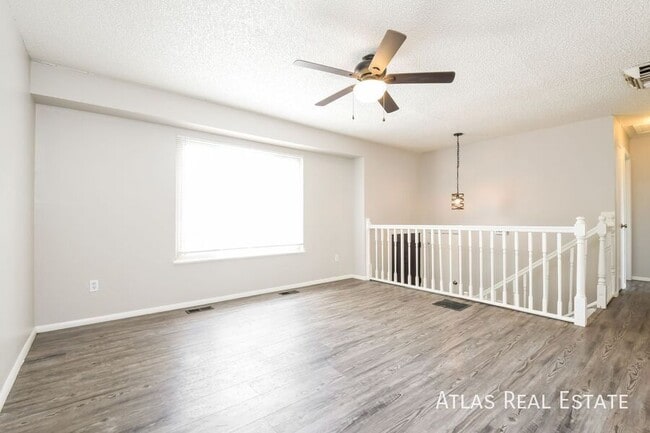 Foto del edificio - 11446 Cook Ct
