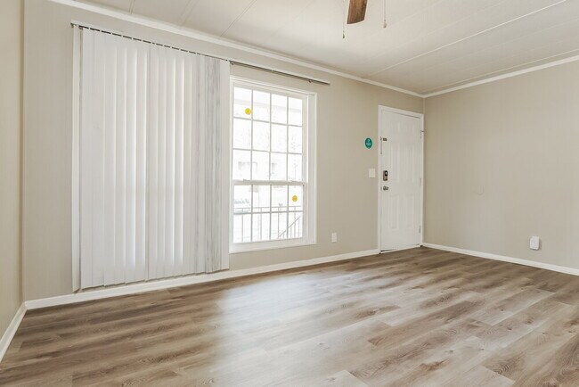 Foto del edificio - 1732 6th St NW