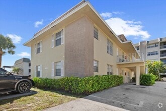 Building Photo - 2707 Vandiver Dr