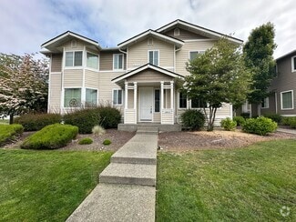 Building Photo - 2480 Simmons St