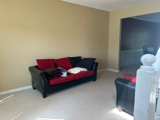 Foto del edificio - Room in House on Cabana Way