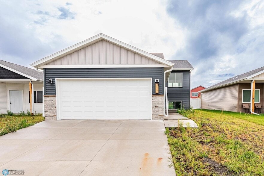 Foto principal - 6718 68th St S