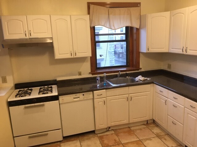 Photo - 369 Centre St Apartments