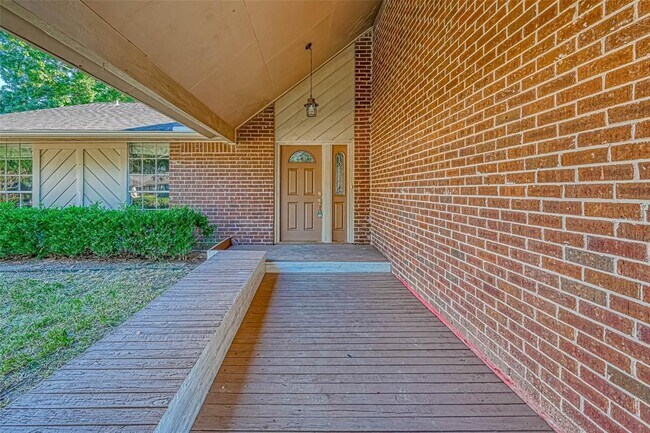 Foto del edificio - 21631 Park Villa Dr