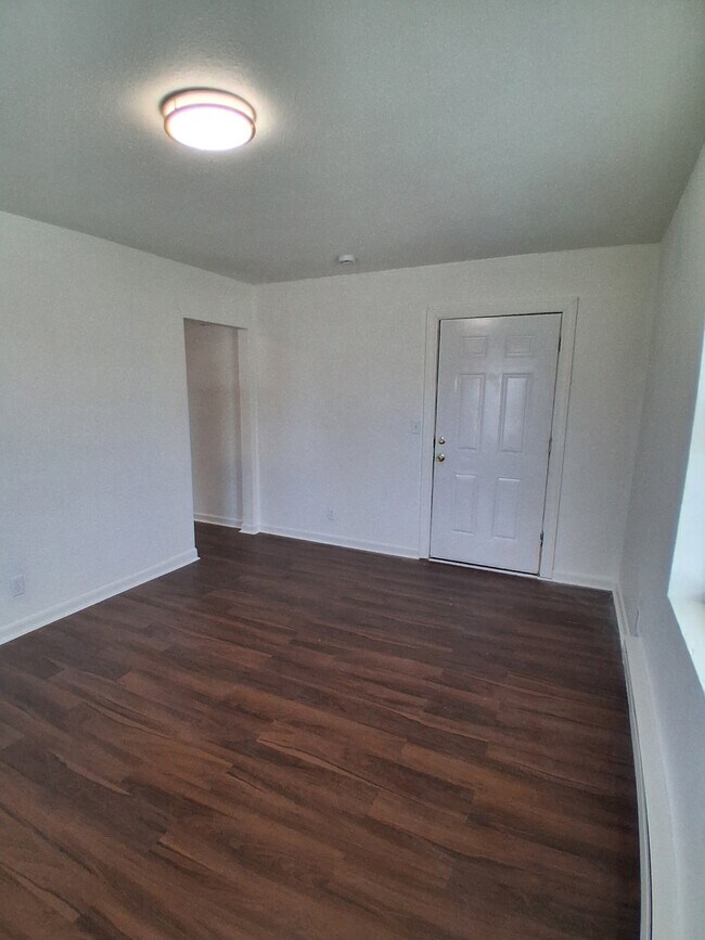 Foto del edificio - 1221 W Atkinson Ave