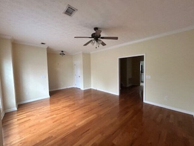 Foto del edificio - 1257 N Dean Rd