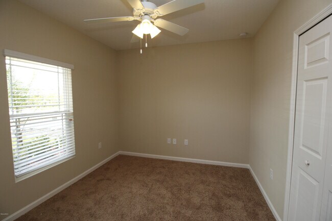 Foto del edificio - 2207 Attilburgh Blvd