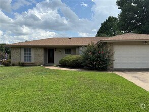 Building Photo - 5912 Pleasant Hill Dr