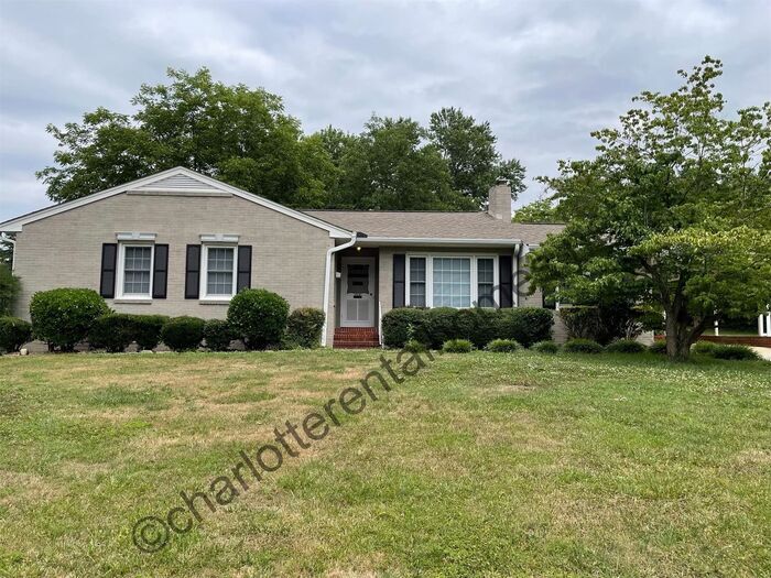 Primary Photo - Brick ranch in desirable neighborhood