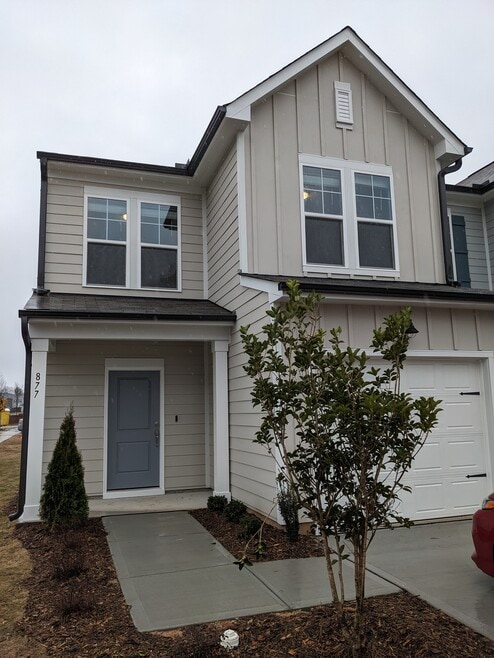 Front of unit - 877 McKenzie Park Ter
